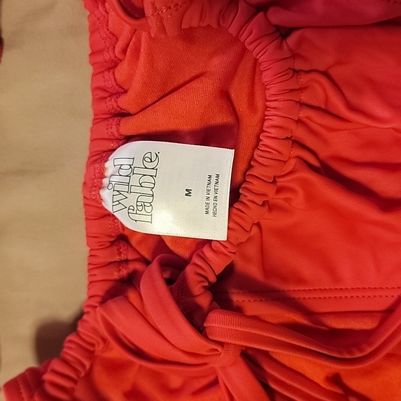 Bikini - Picture 4 of 4